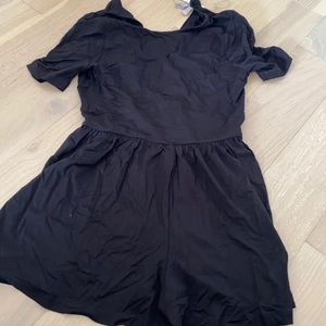 Black simple romper